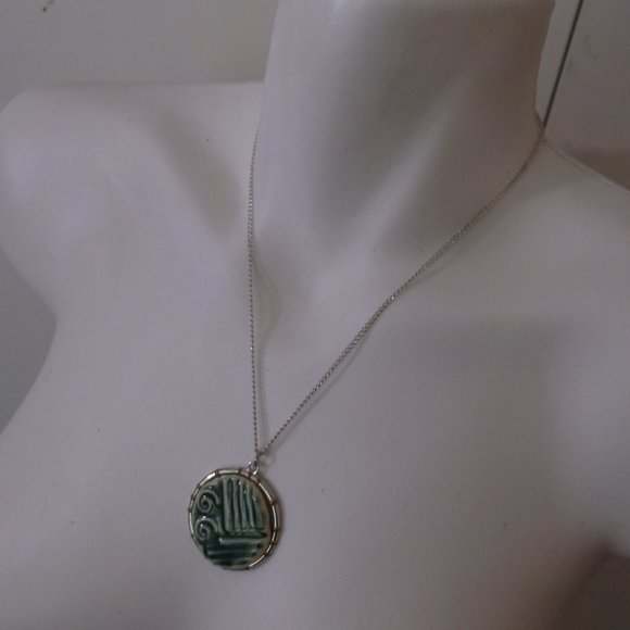 New Handcrafted Green Geometric Ceramic Pendant OOAK Gift - Picture 2 of 5